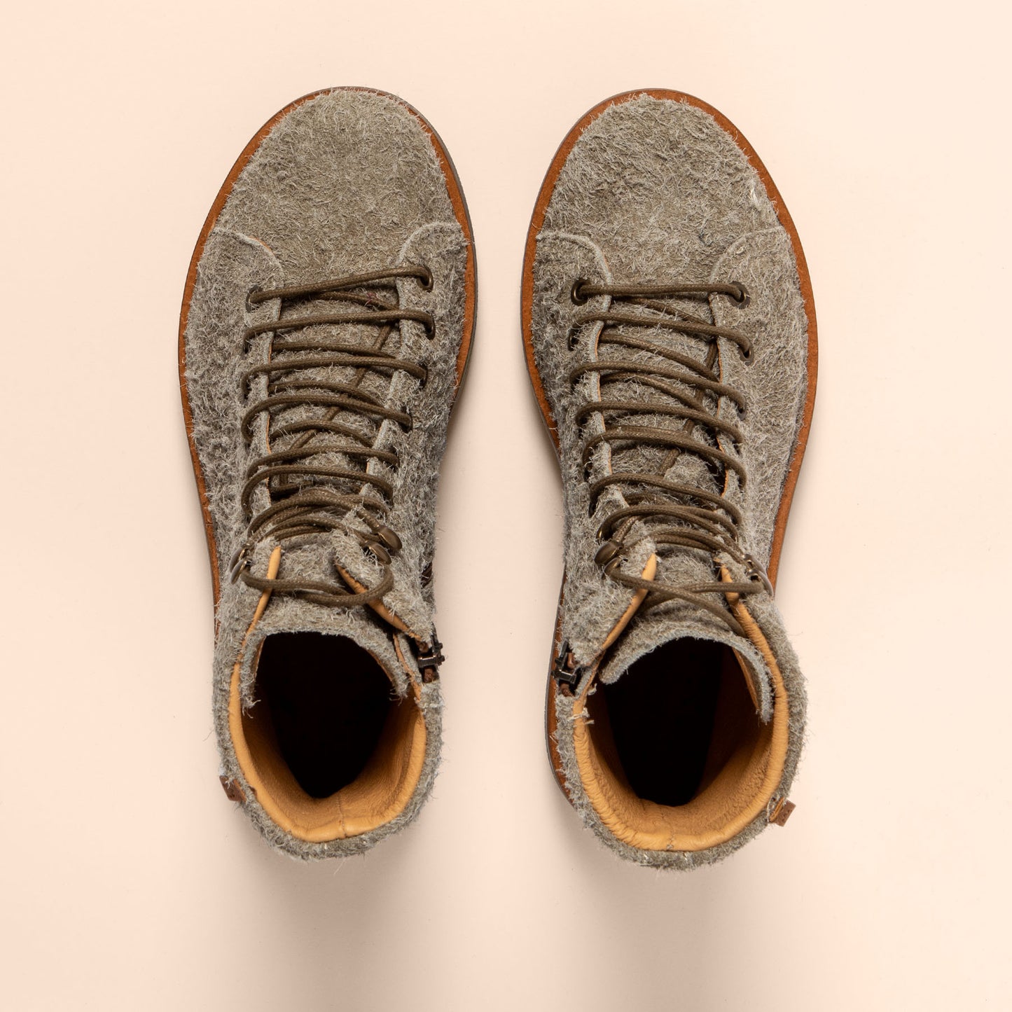 gid://shopify/Product/15700819280204_4