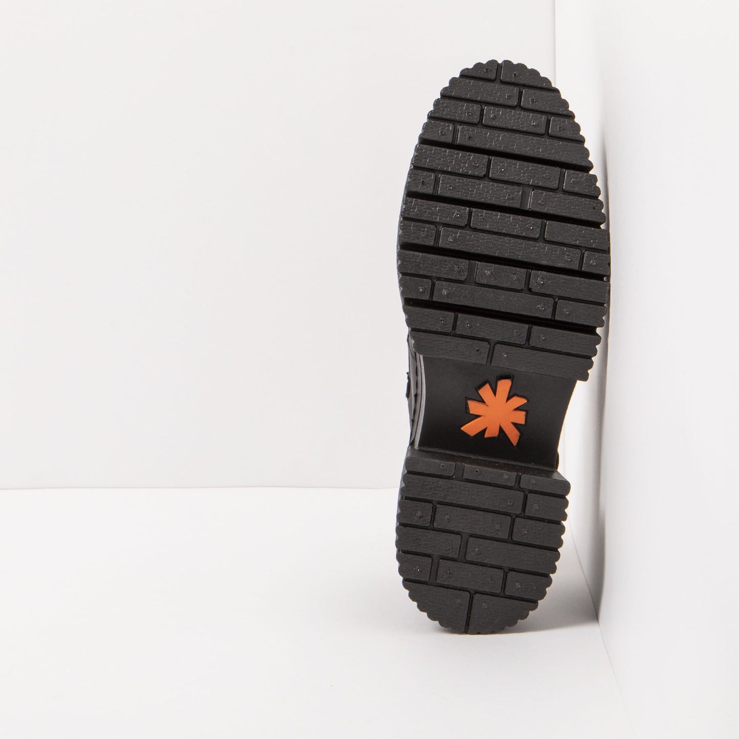 gid://shopify/Product/15785703211340_6