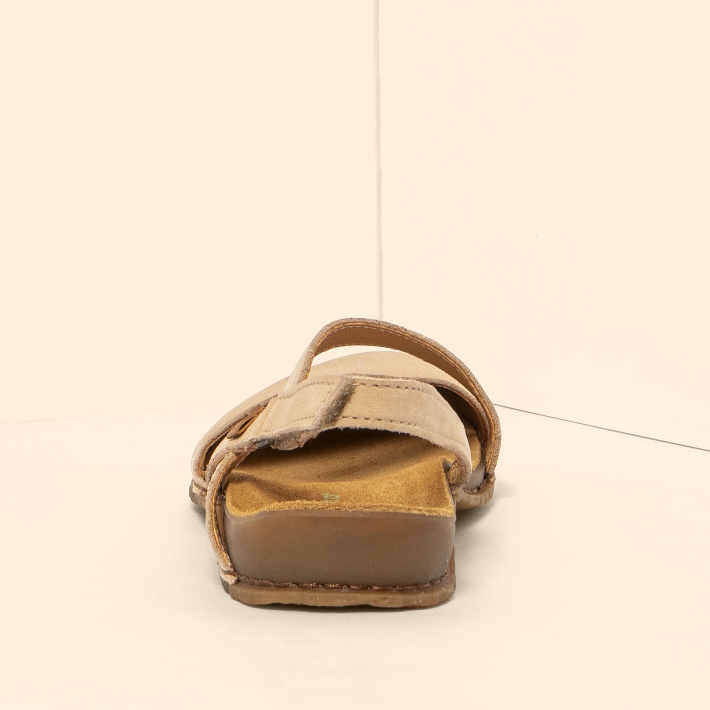 gid://shopify/Product/15700526956876_5