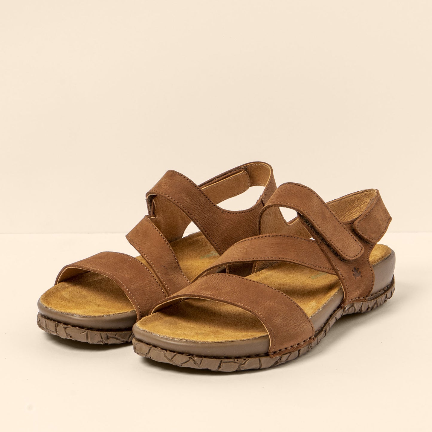 gid://shopify/Product/15700128956748_5