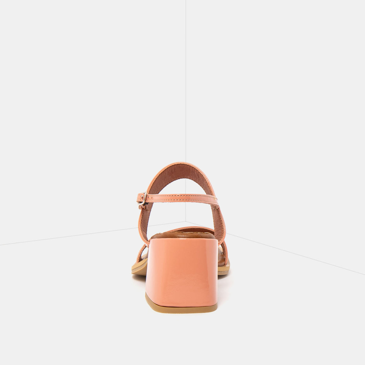 gid://shopify/Product/16173052330316_5