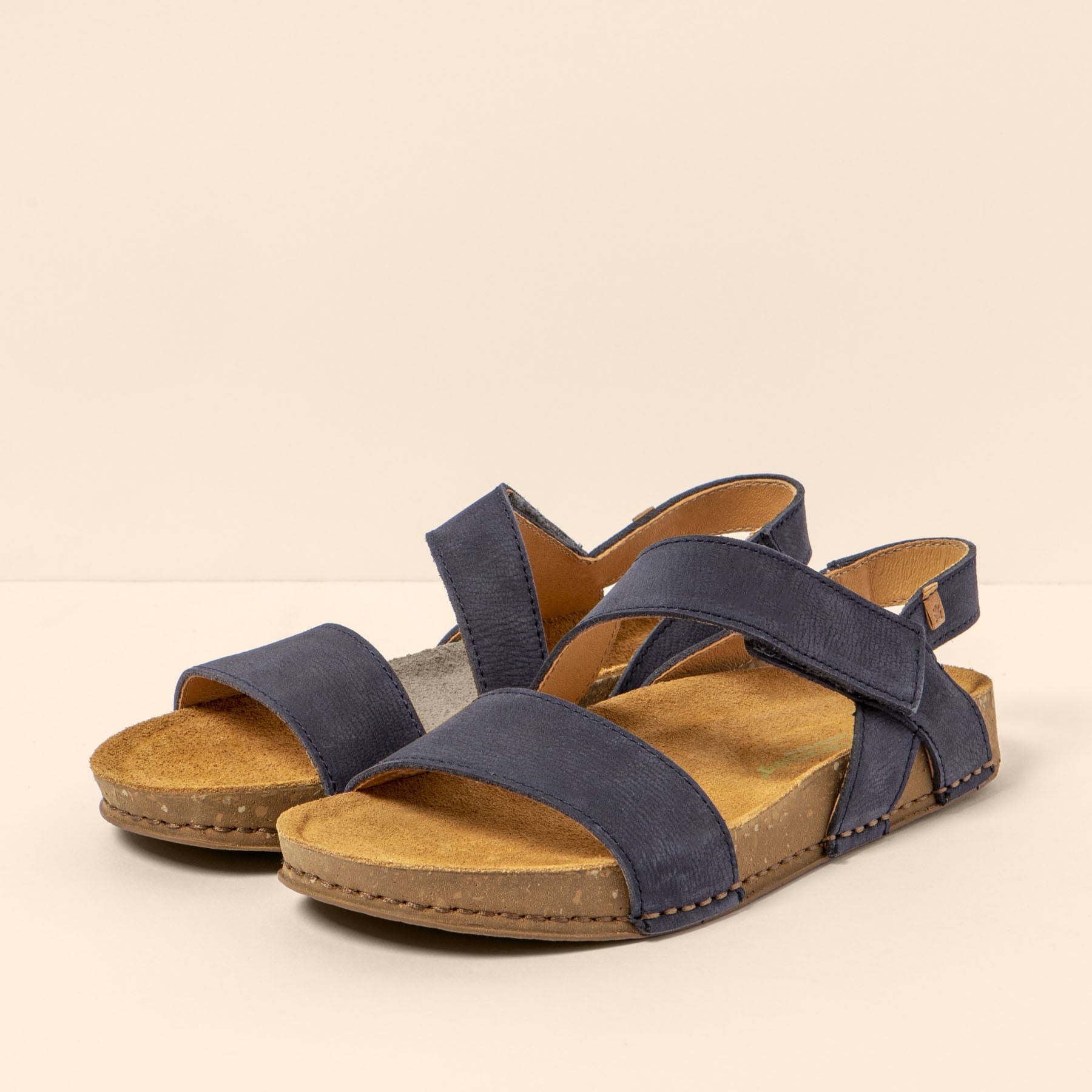 gid://shopify/Product/15700062765388_5
