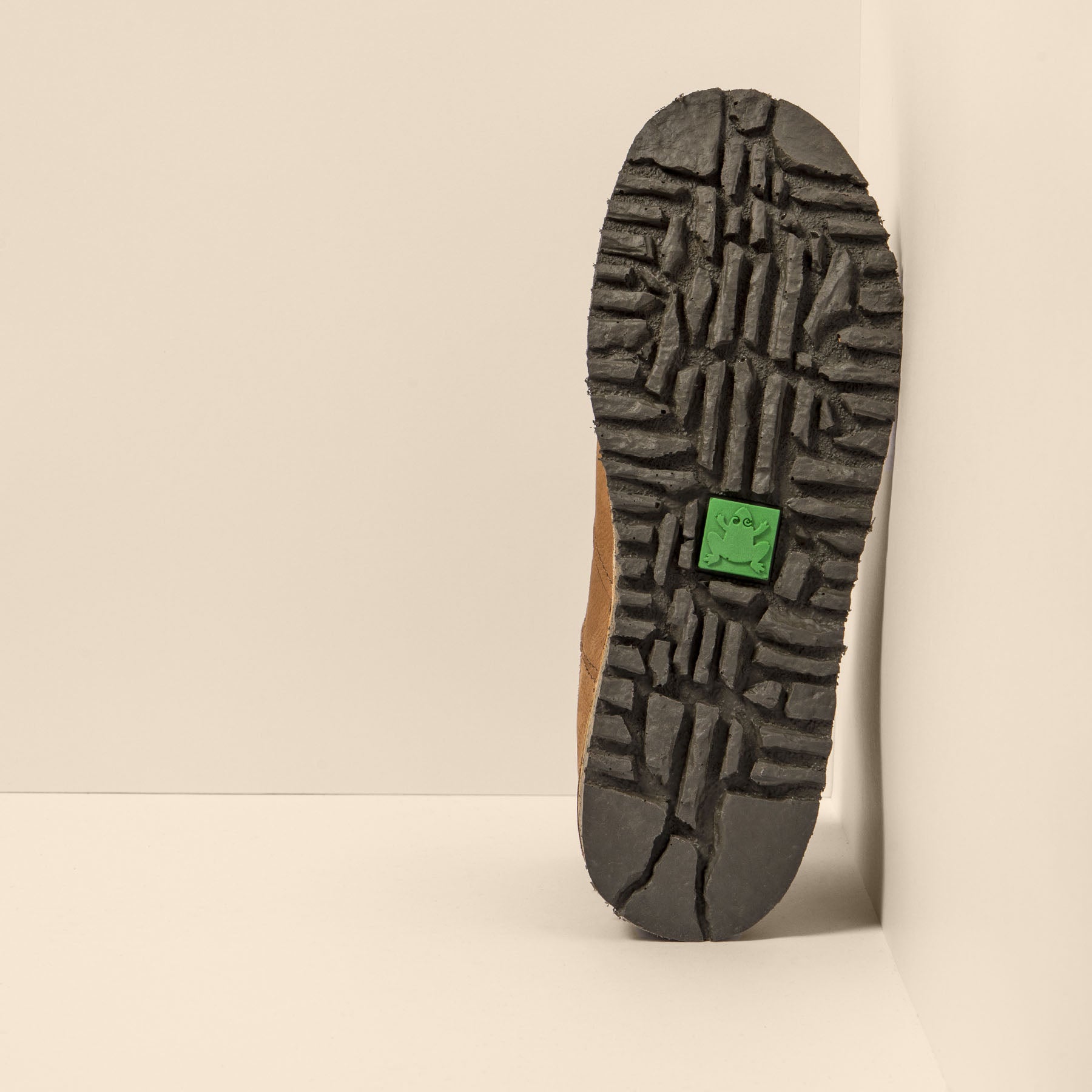 gid://shopify/Product/15700025868620_3