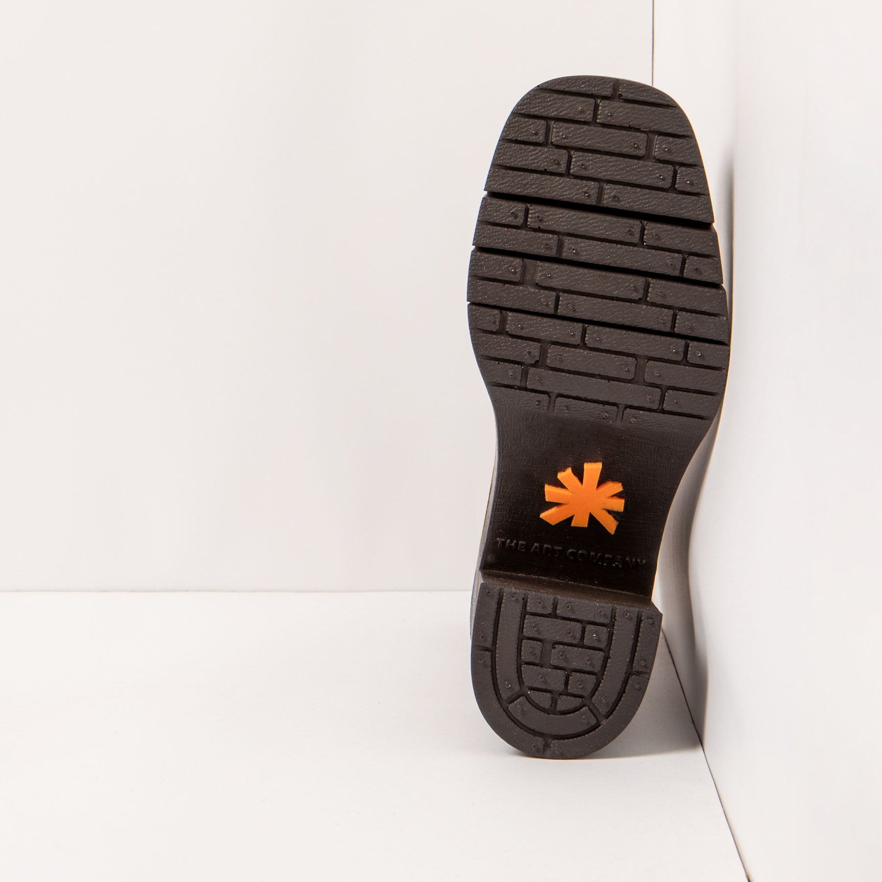 gid://shopify/Product/15694351237452_3