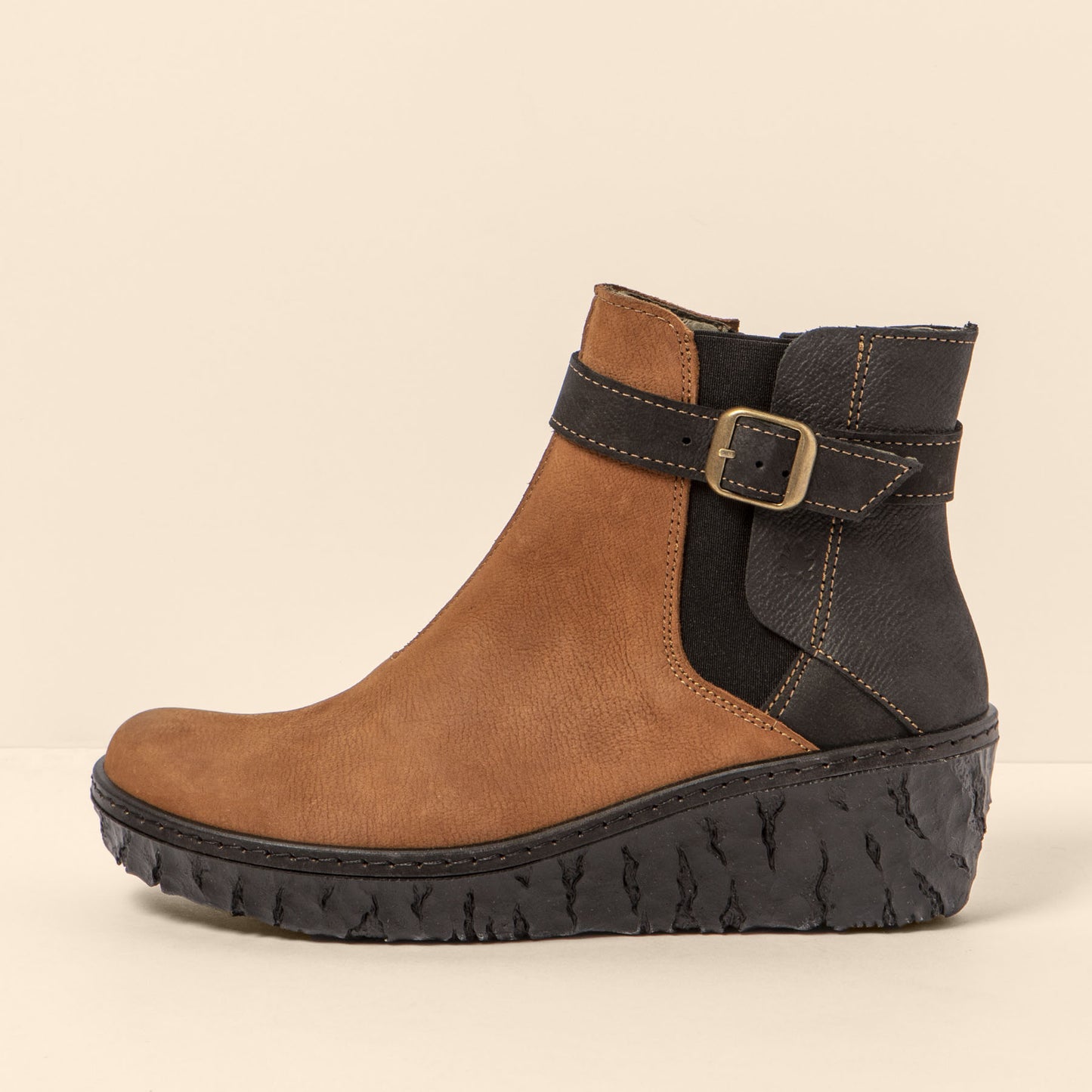 gid://shopify/Product/15699904790860_4