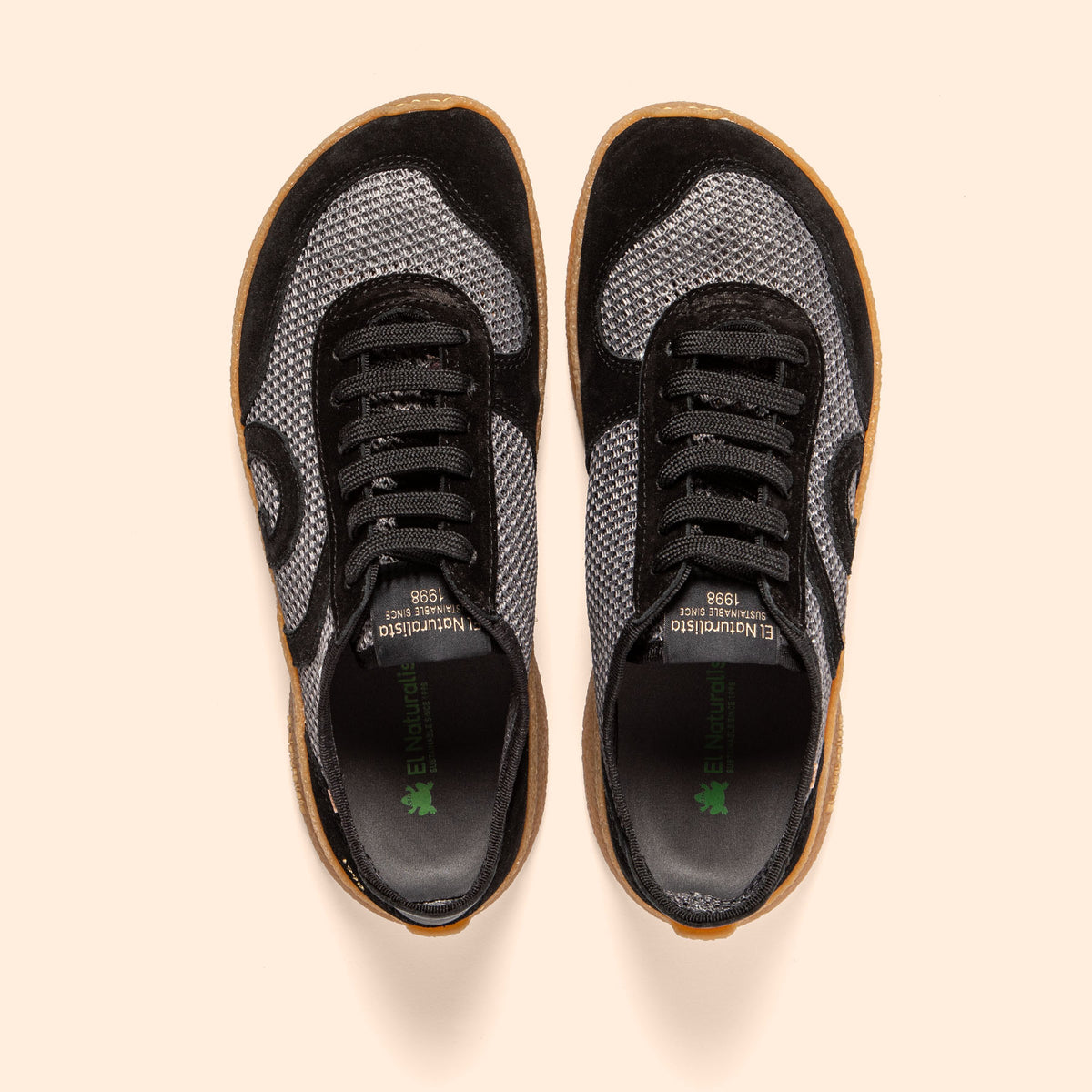 gid://shopify/Product/16124702654796_4