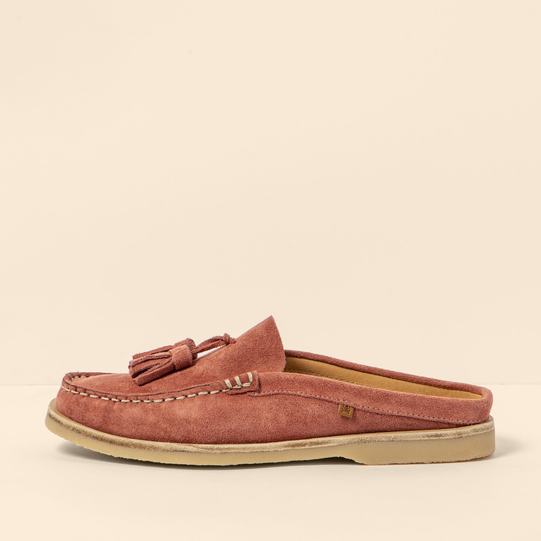 gid://shopify/Product/15700192526668_1