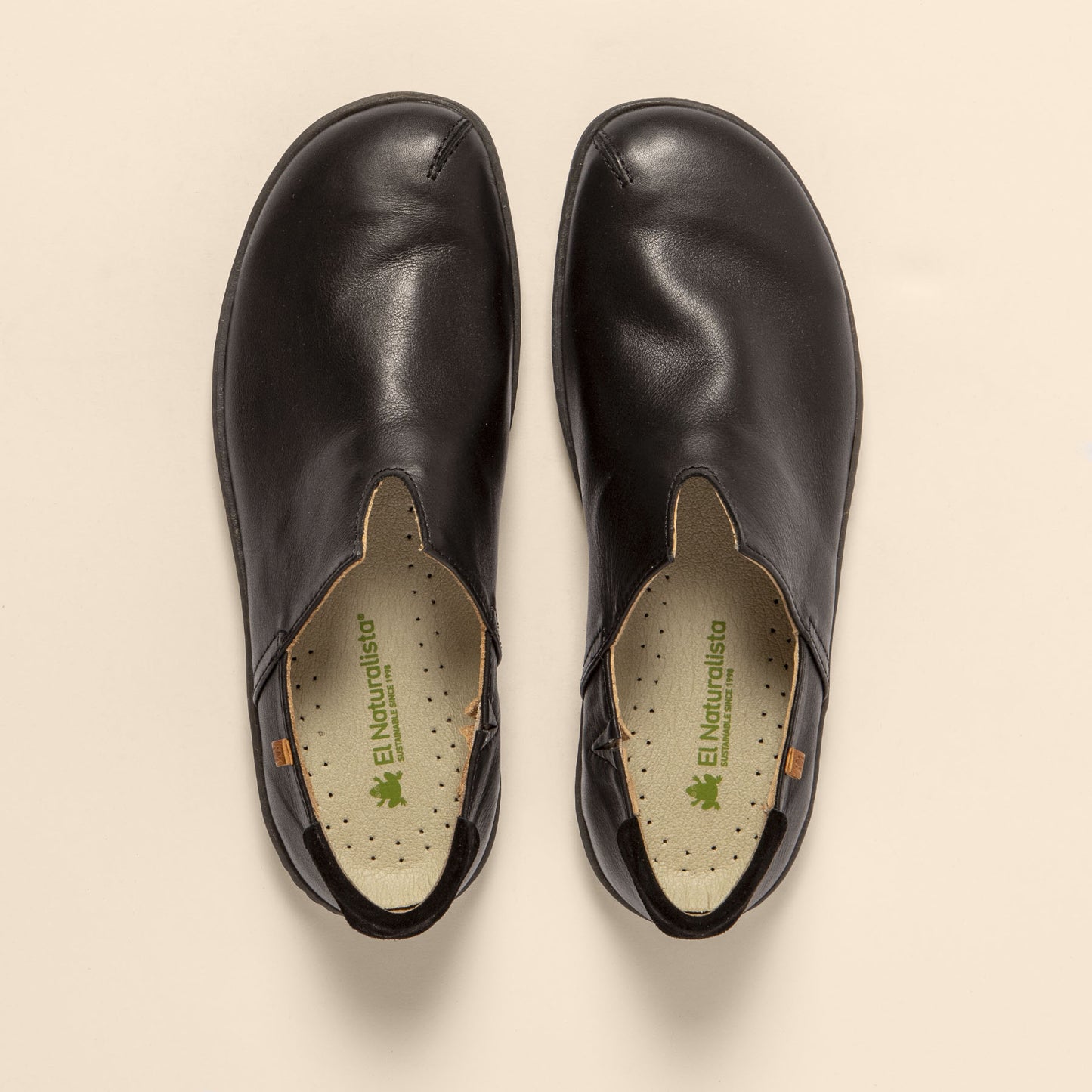 gid://shopify/Product/15700663796044_4