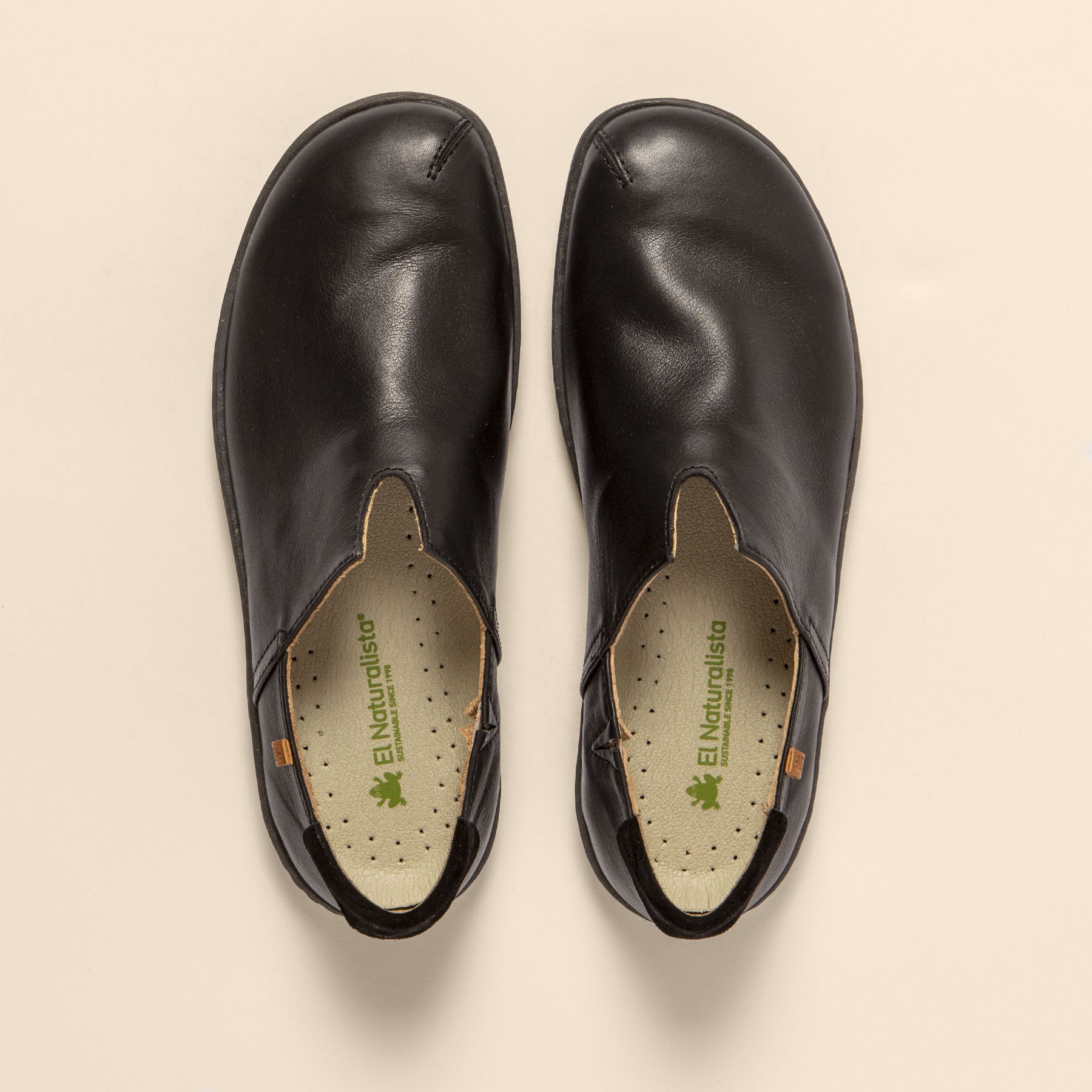 gid://shopify/Product/15700663796044_4