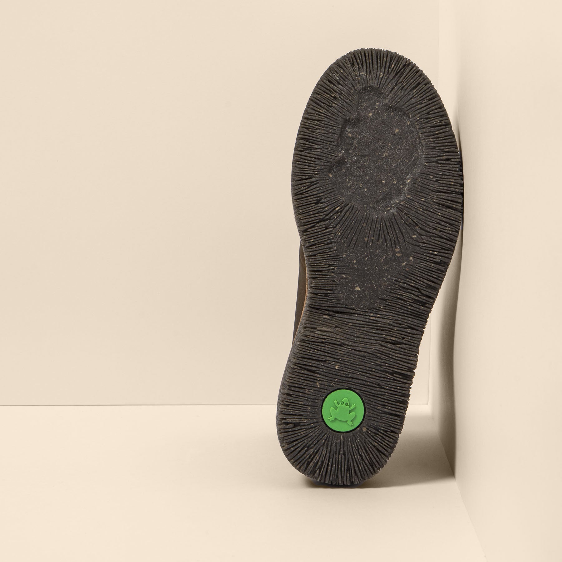 gid://shopify/Product/15700013187404_6