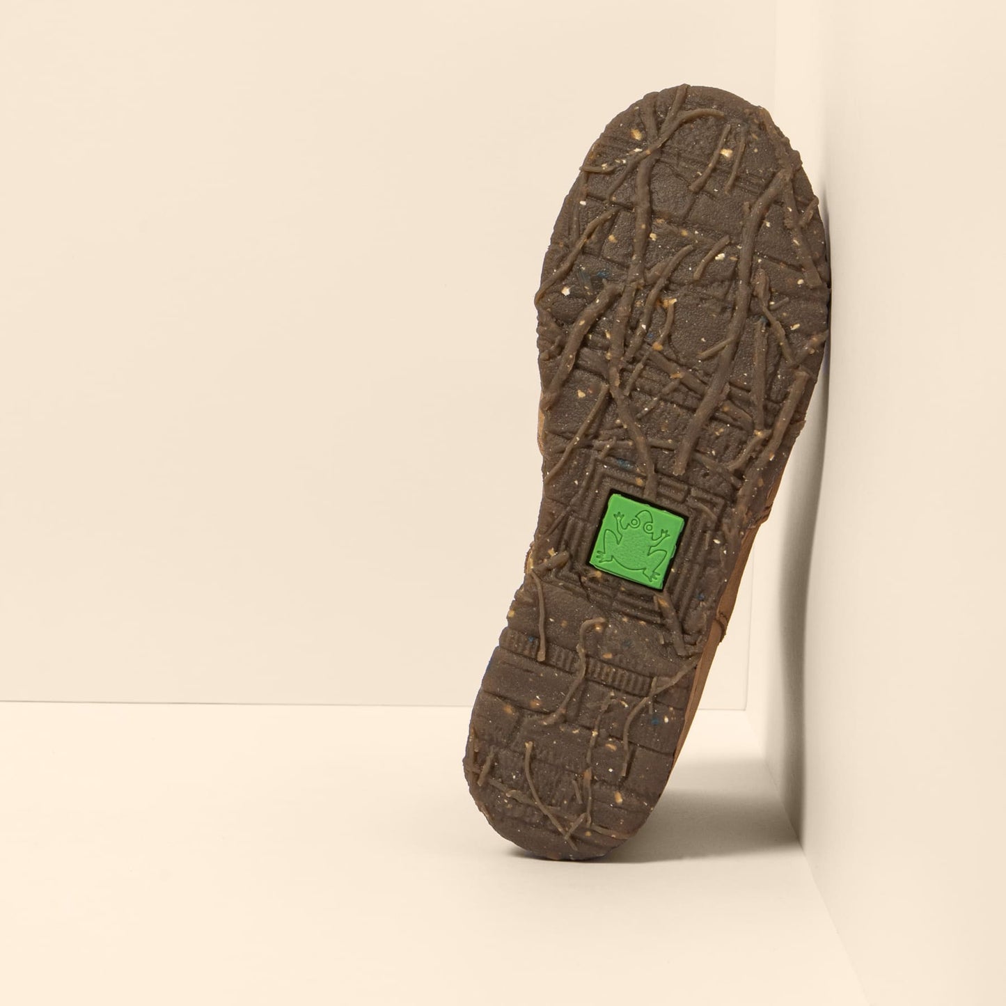 gid://shopify/Product/15700271989068_3