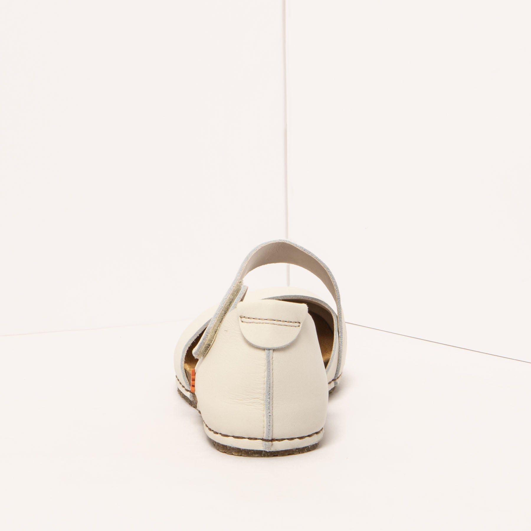 gid://shopify/Product/15785674211660_8