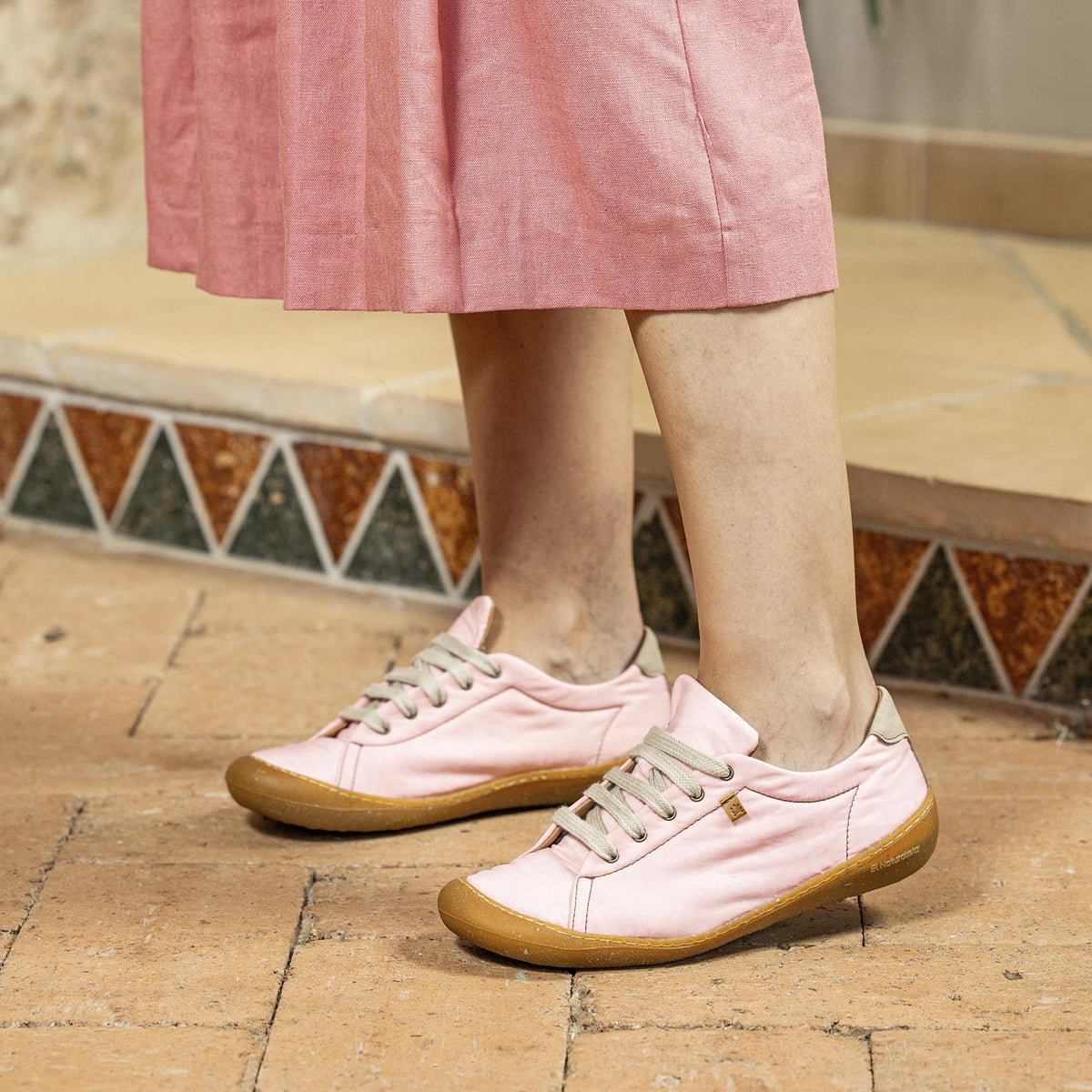 gid://shopify/Product/16124730147148_6