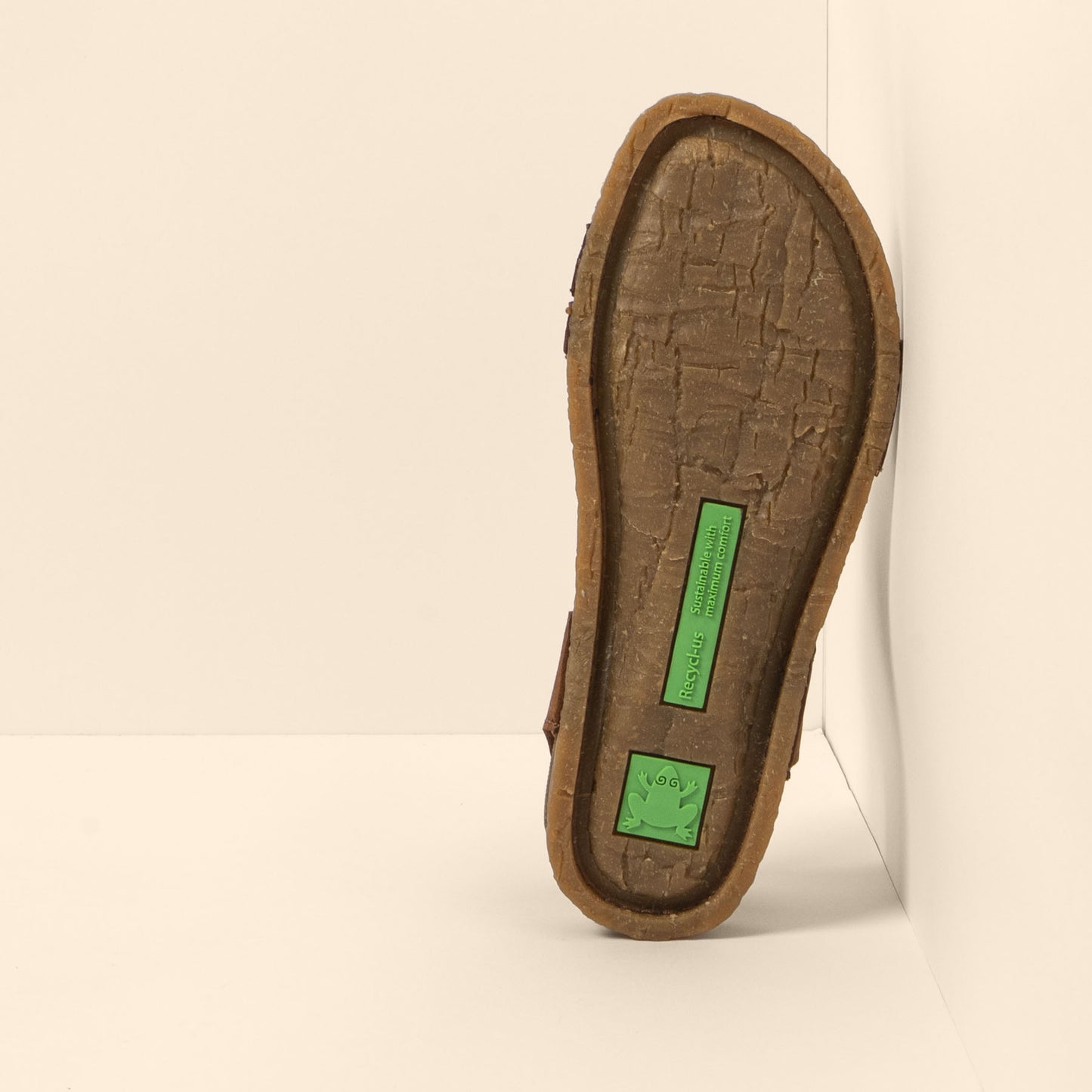 gid://shopify/Product/15700084752716_6