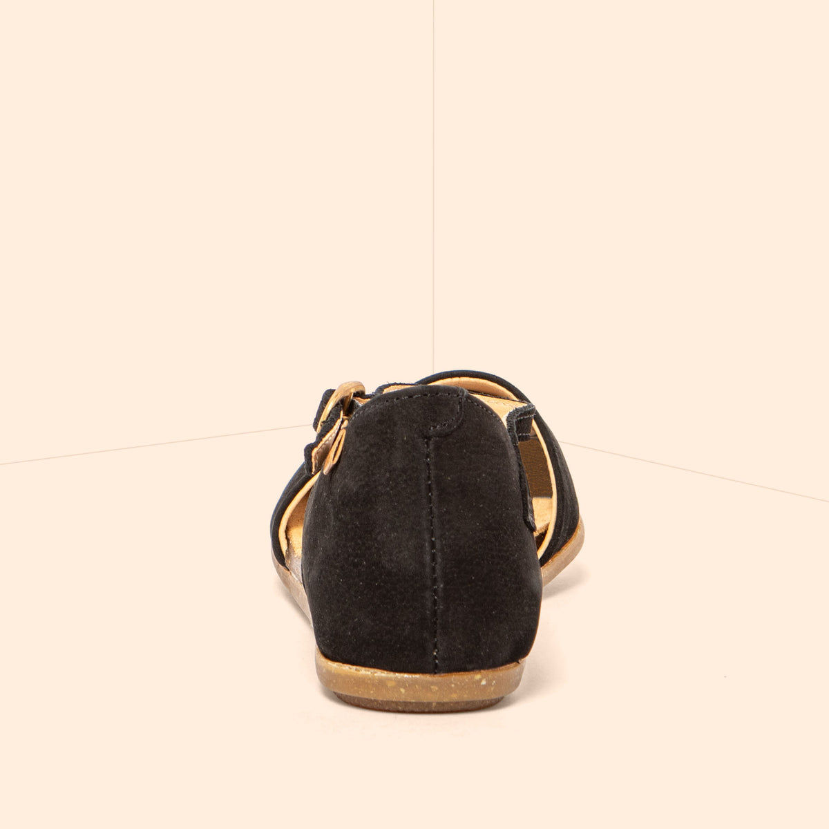 gid://shopify/Product/16124884844876_5