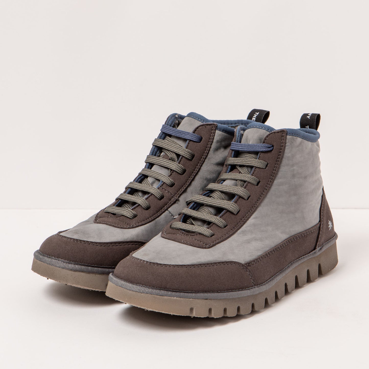 gid://shopify/Product/15694091354444_2