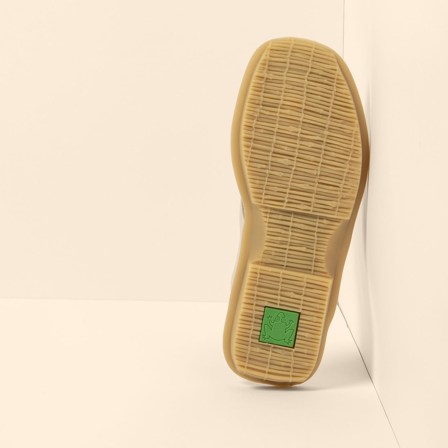 gid://shopify/Product/15700142195020_6