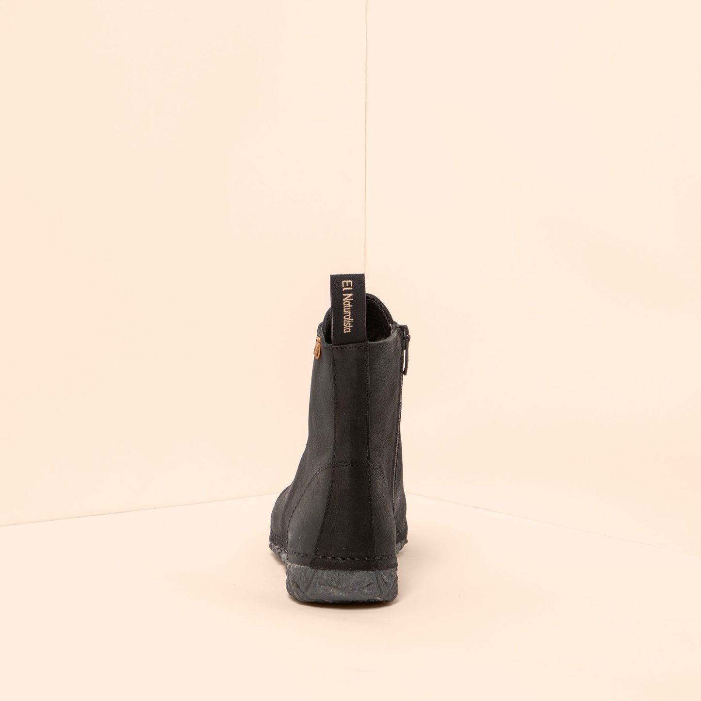 gid://shopify/Product/15700896481612_5