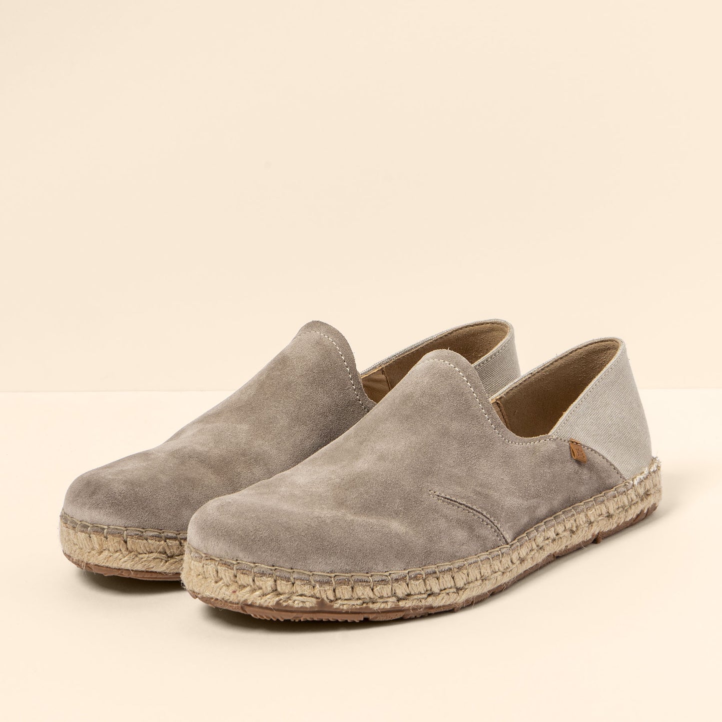 gid://shopify/Product/15791709782348_5