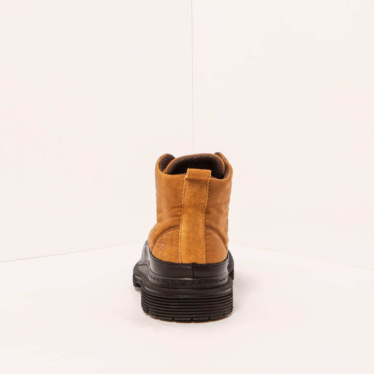 gid://shopify/Product/15694313685324_5