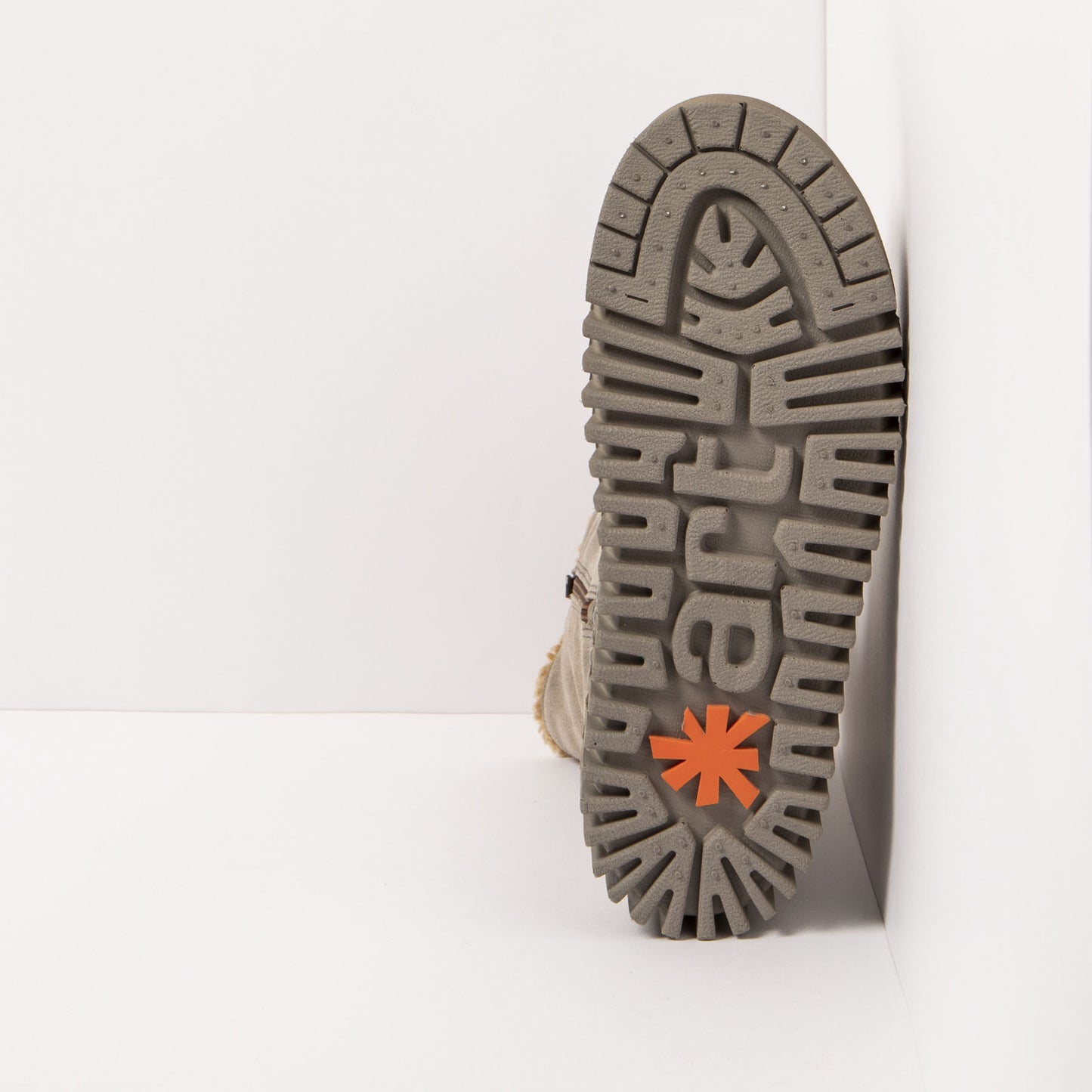 gid://shopify/Product/15785718546764_6