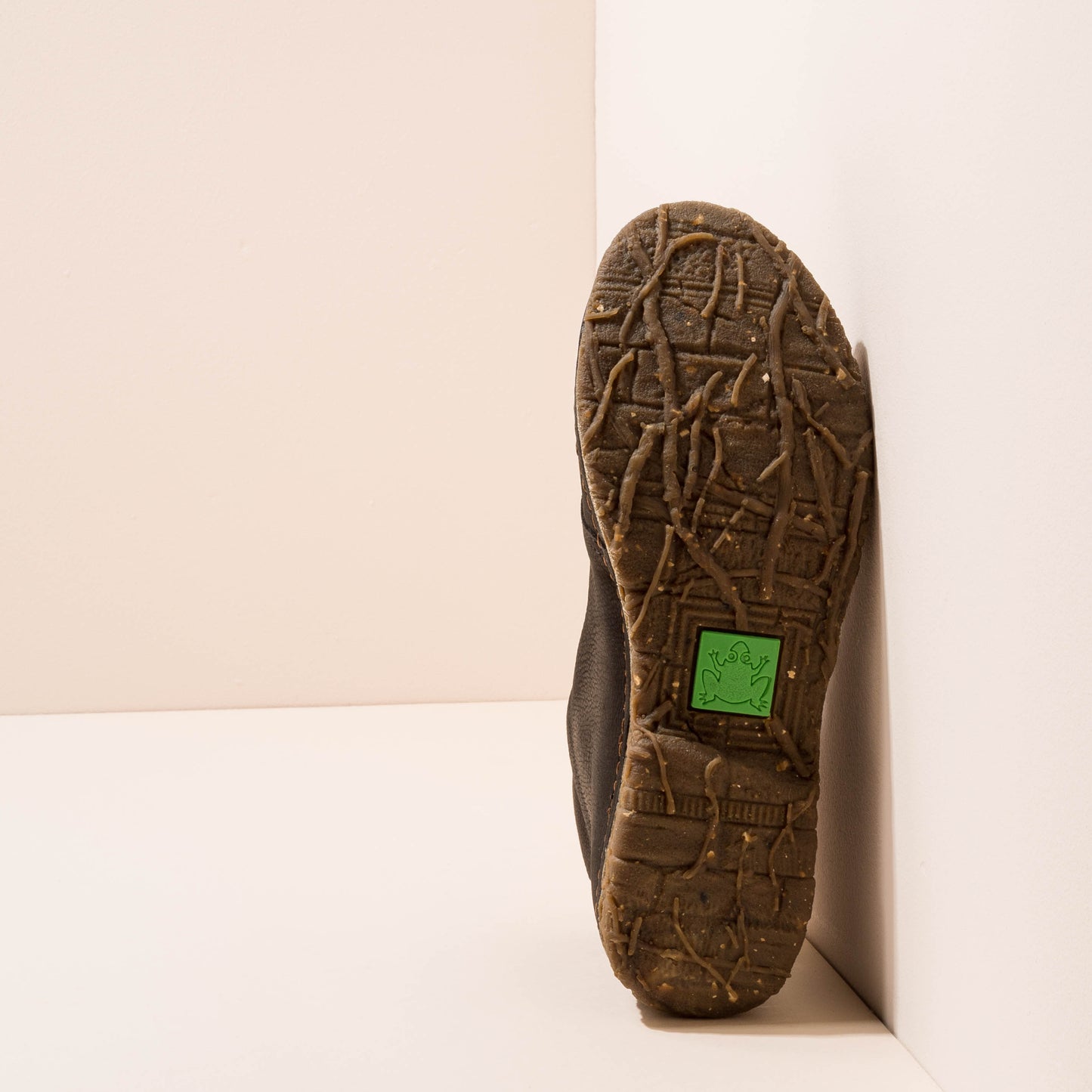 gid://shopify/Product/15700277363020_7