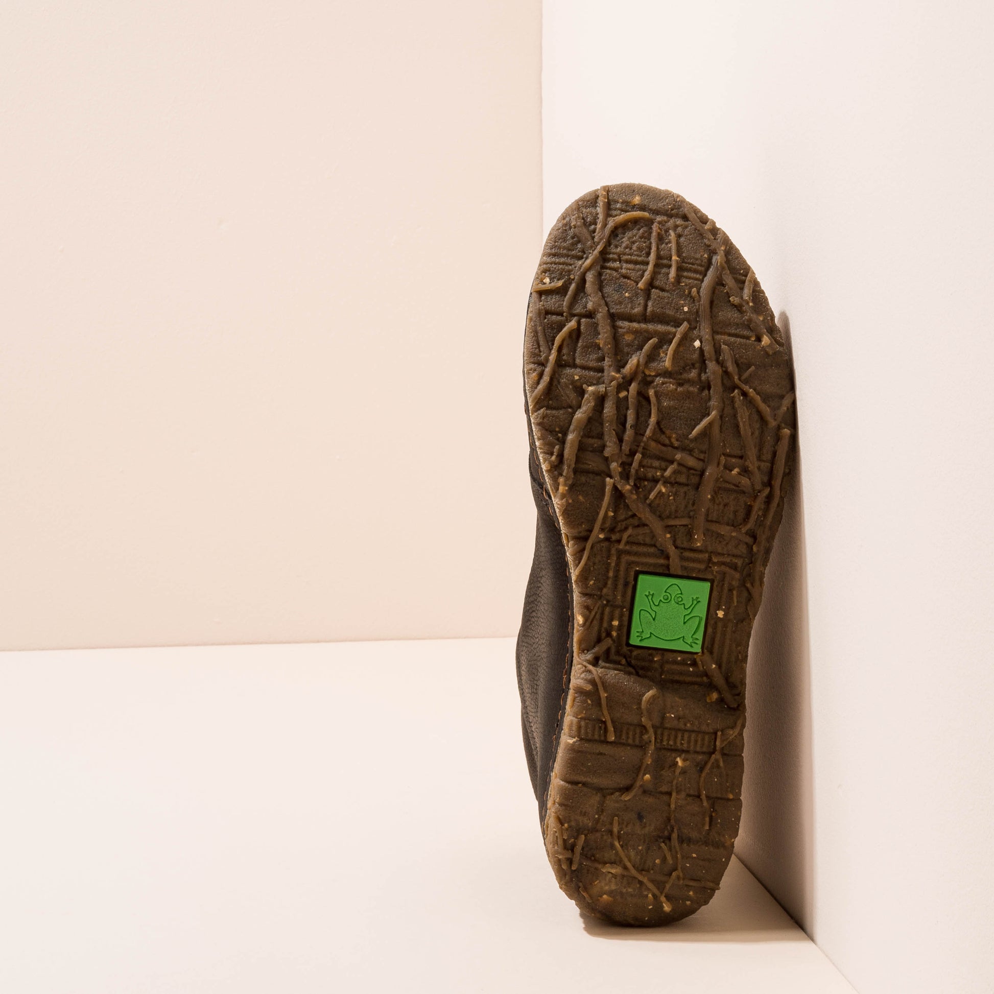 gid://shopify/Product/15700277363020_7