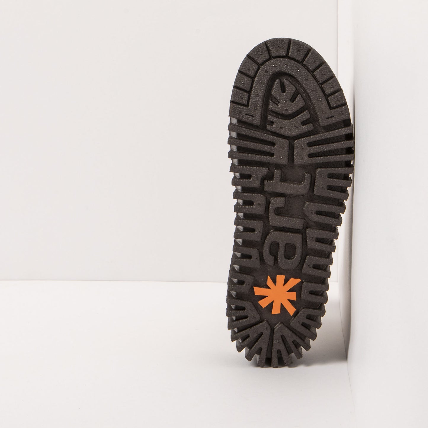 gid://shopify/Product/15785719431500_6