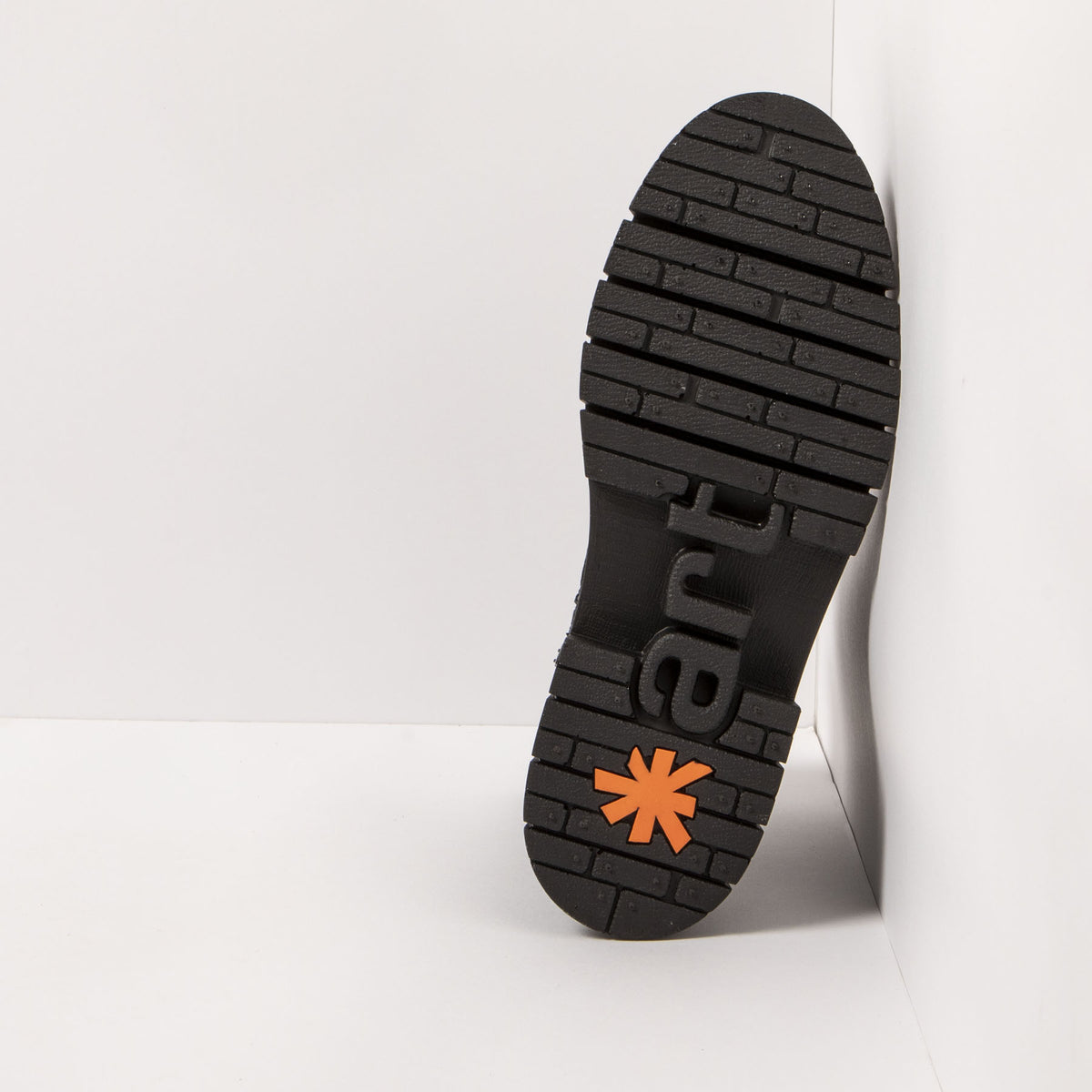 gid://shopify/Product/16171603788108_6