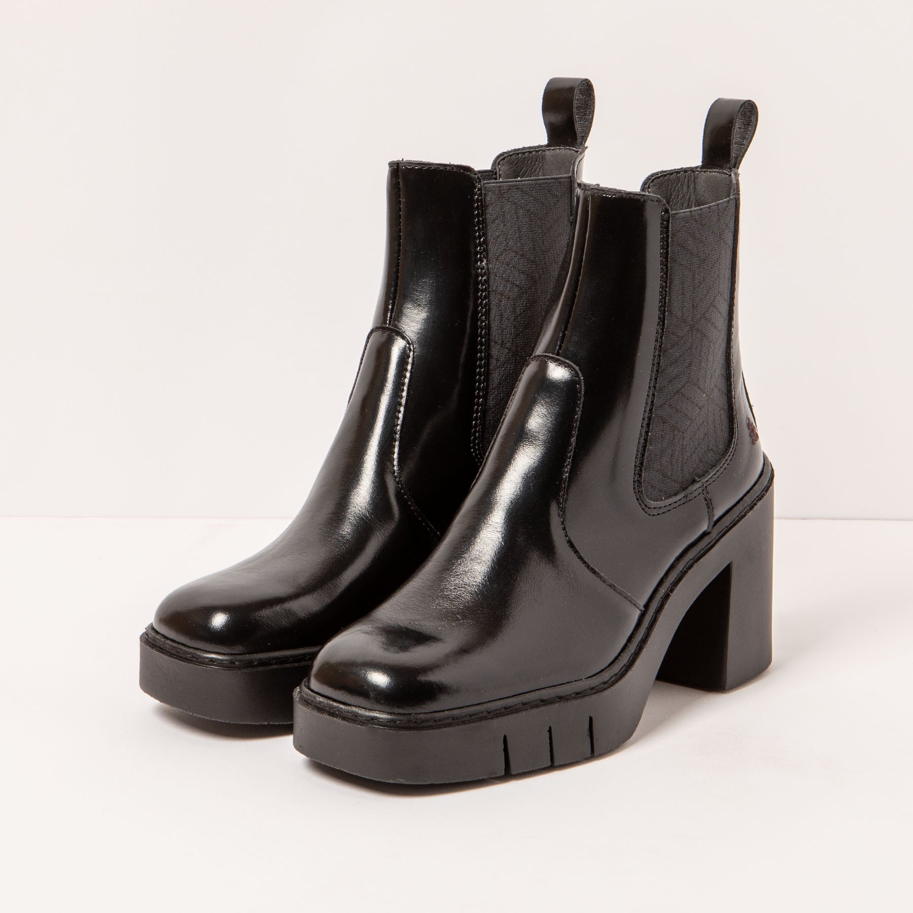 gid://shopify/Product/15694371455308_2