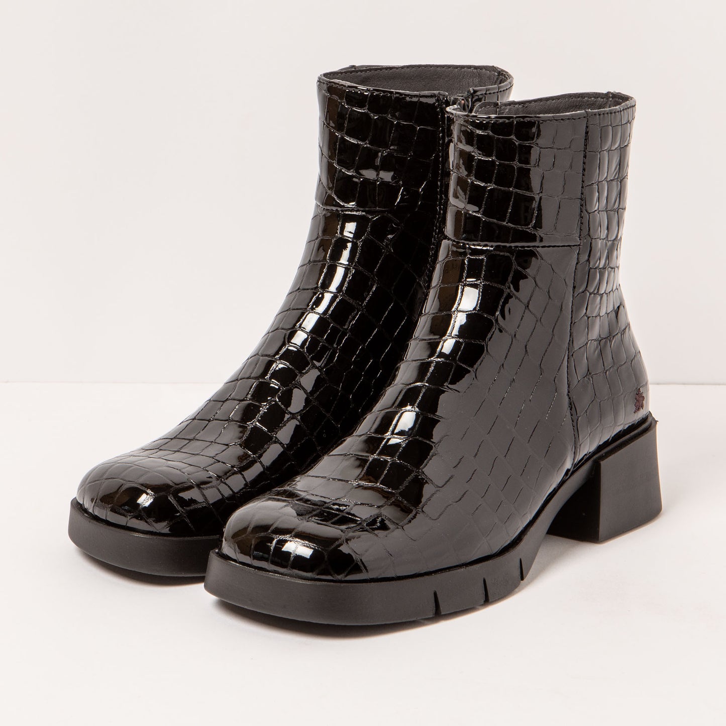 gid://shopify/Product/15693794804044_2