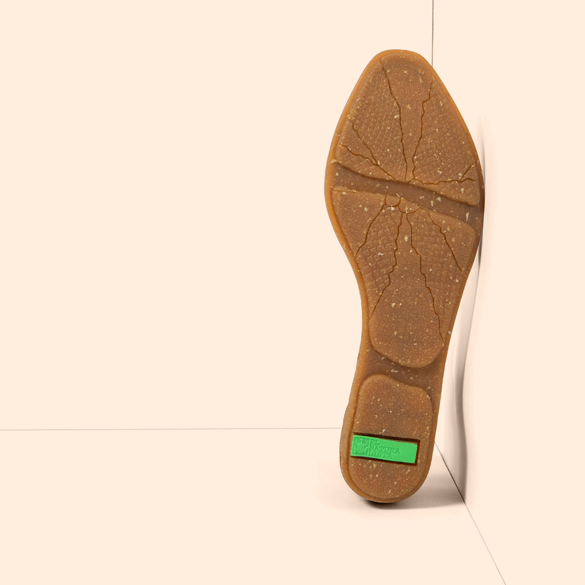 gid://shopify/Product/16124634595660_3