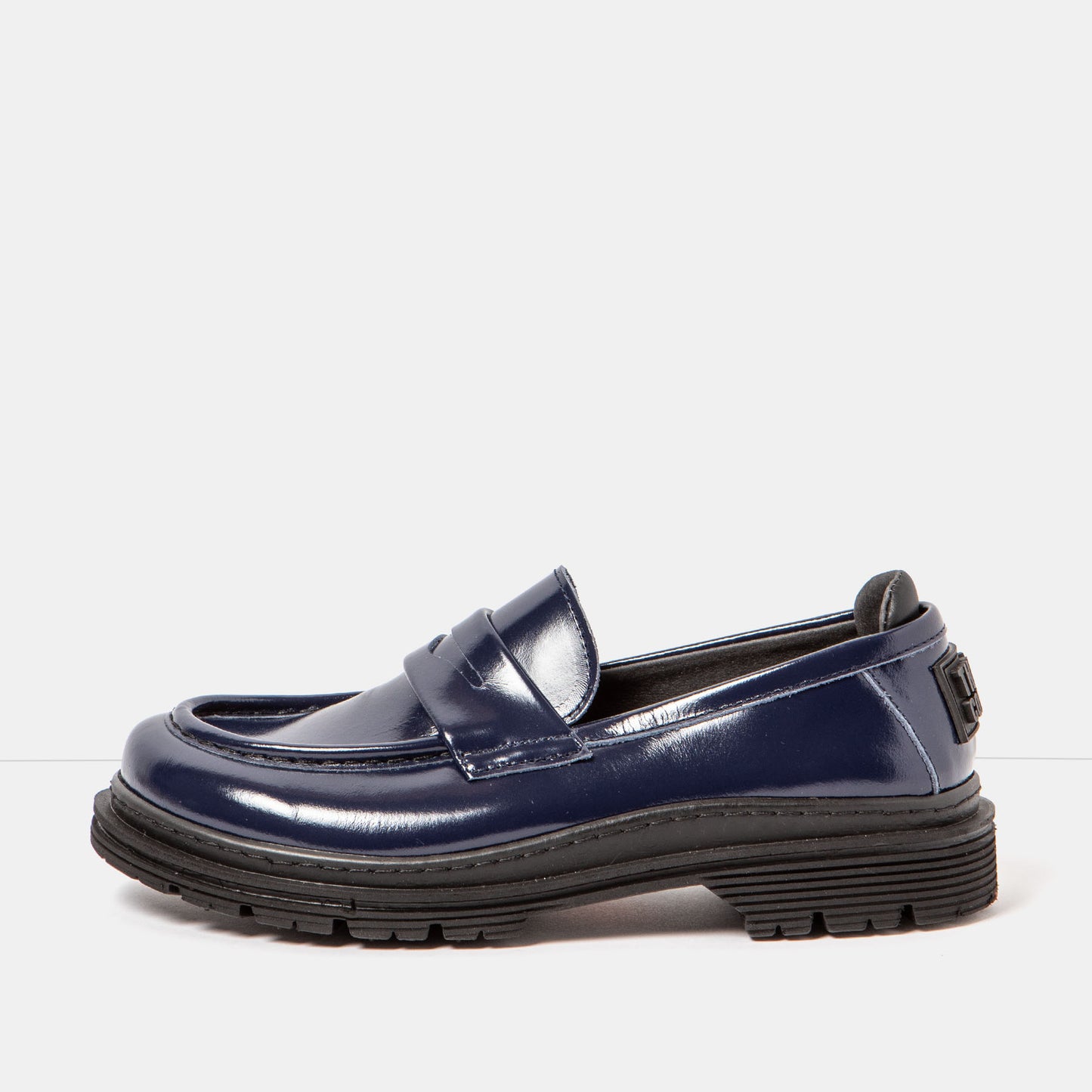 gid://shopify/Product/15694329446732_4