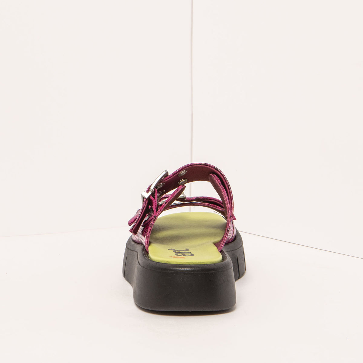 gid://shopify/Product/16172075811148_5