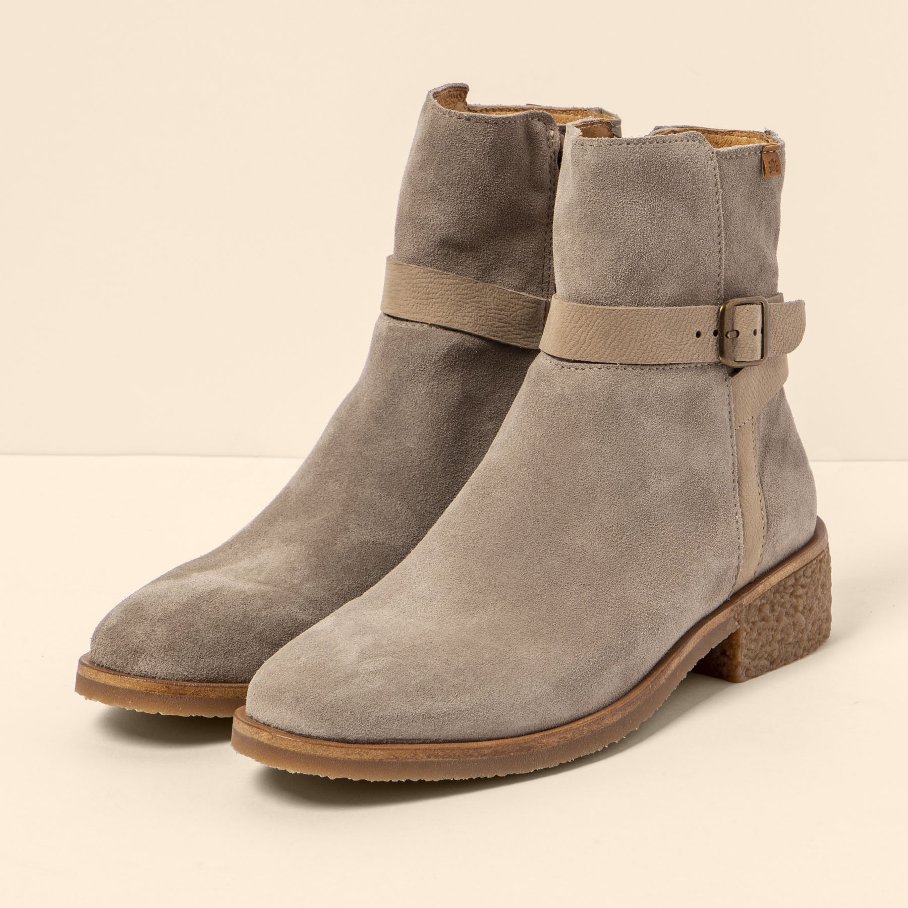 gid://shopify/Product/15791656796492_2