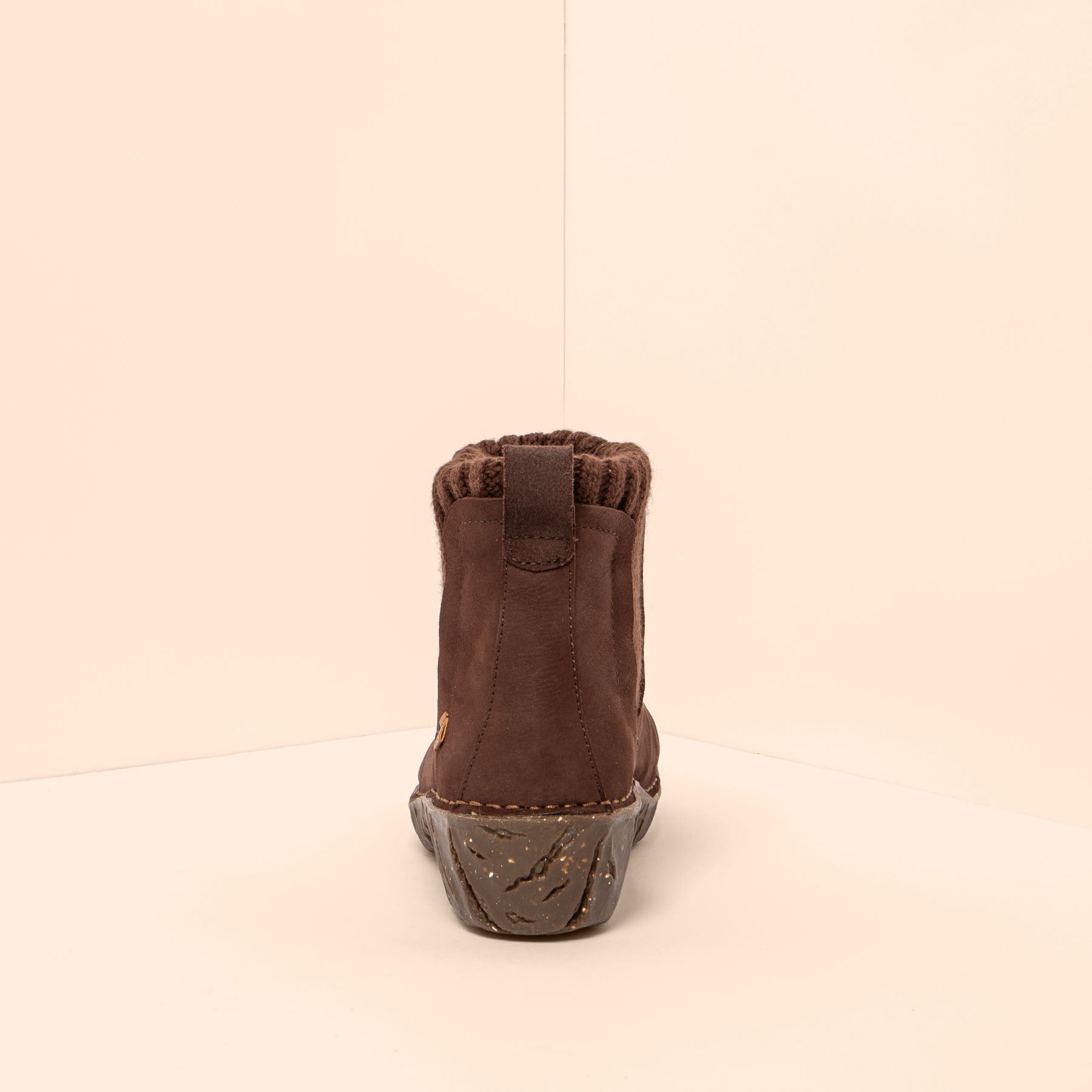 gid://shopify/Product/15700917977420_5