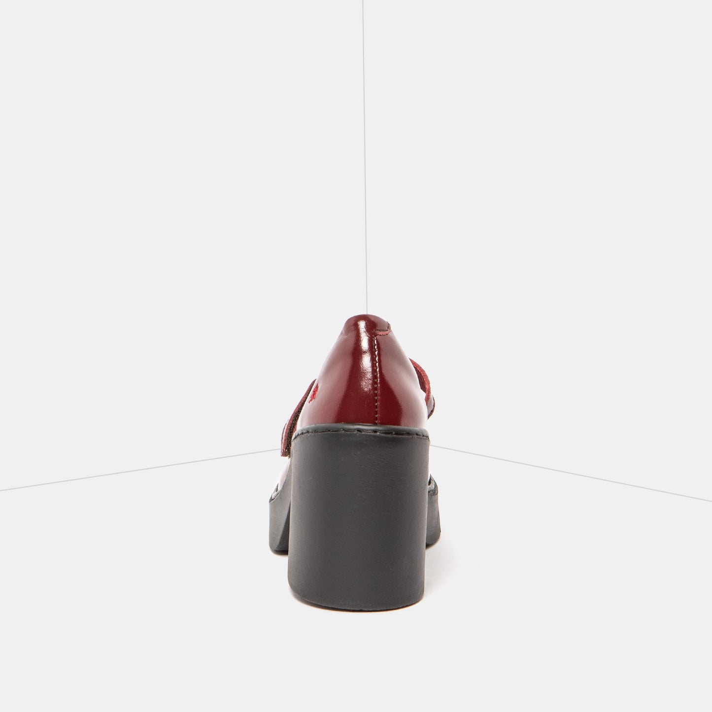 gid://shopify/Product/15694366605644_5