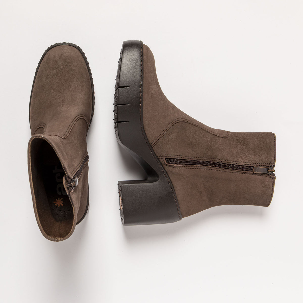 gid://shopify/Product/16171421073740_7