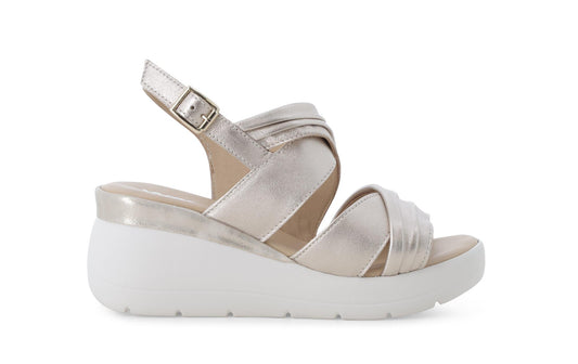 gid://shopify/Product/15761200742732_1