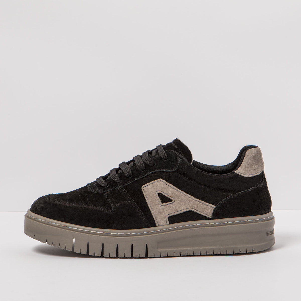 gid://shopify/Product/16171465933132_4