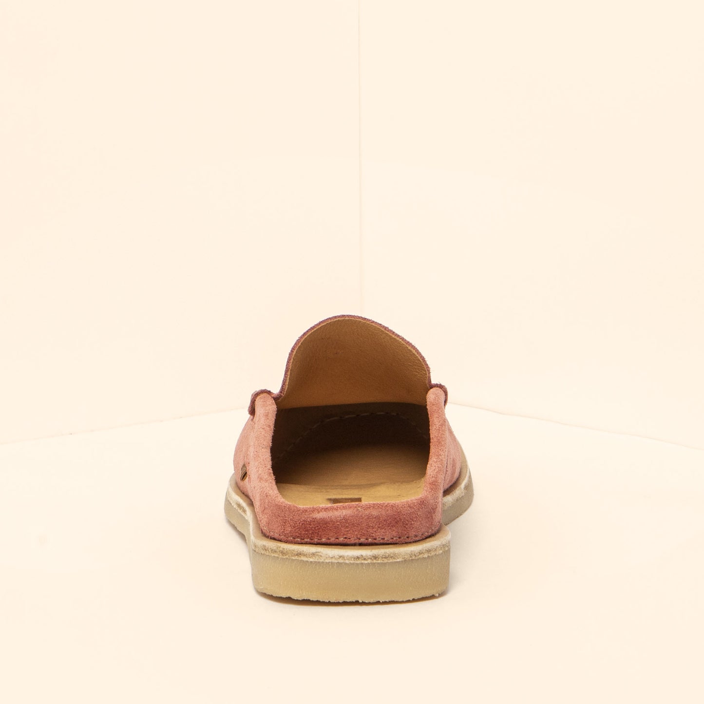 gid://shopify/Product/15700192526668_5