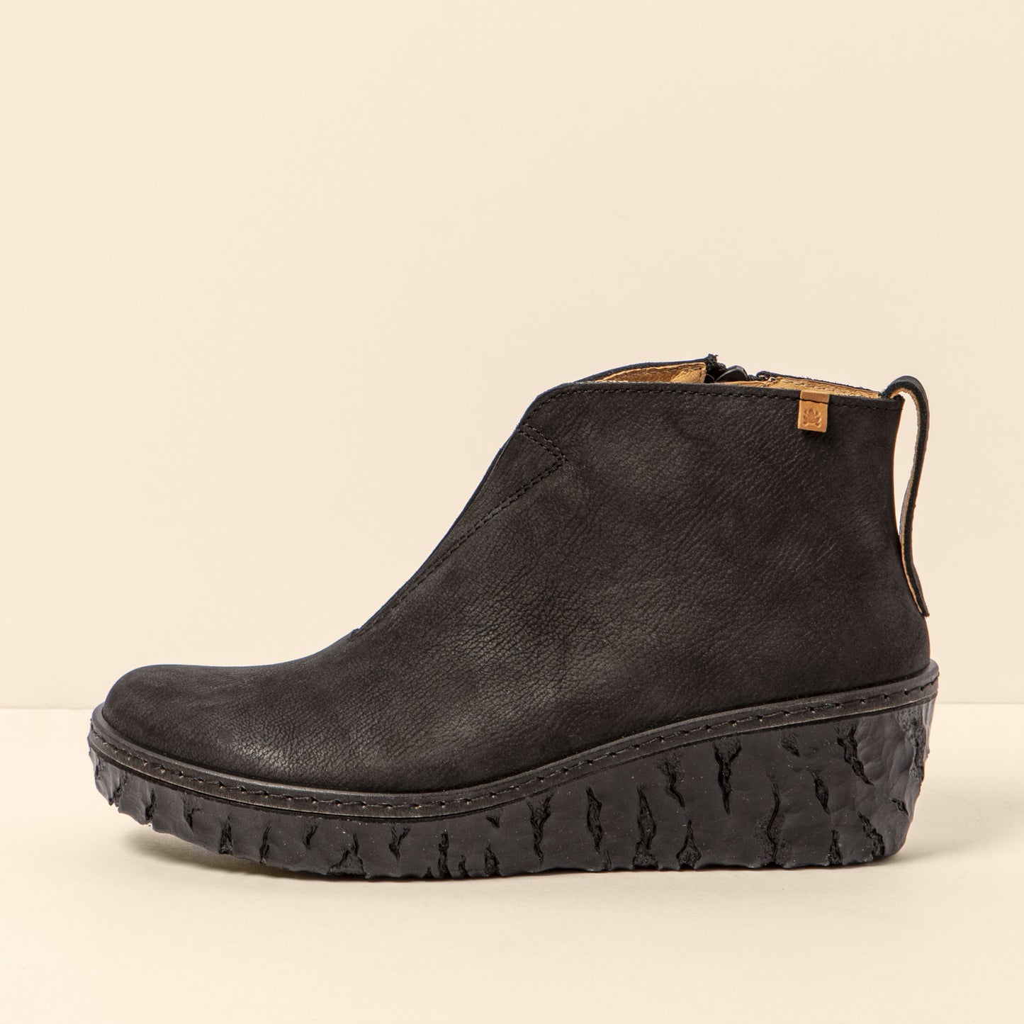 gid://shopify/Product/15791434269004_1