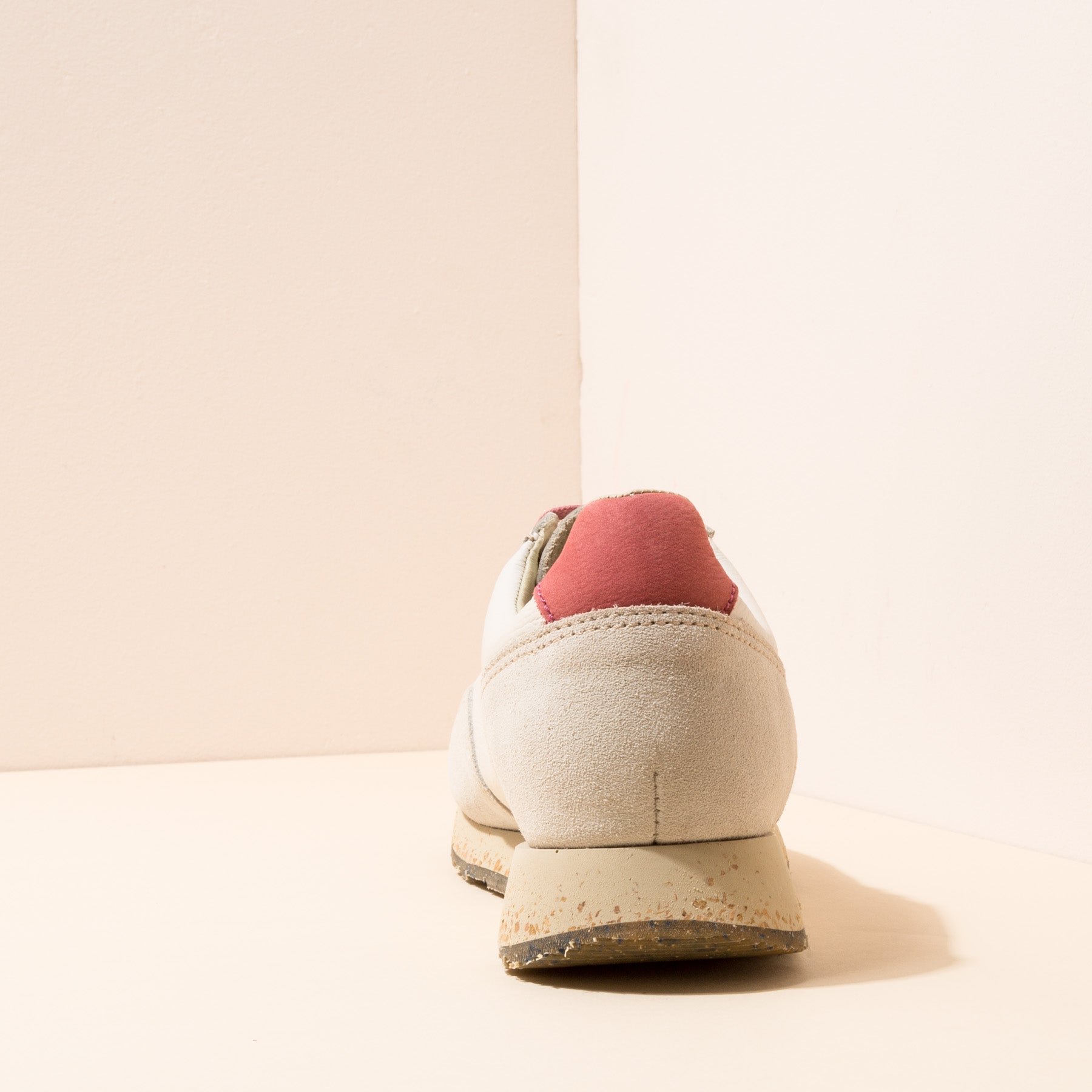 gid://shopify/Product/15700330545484_4