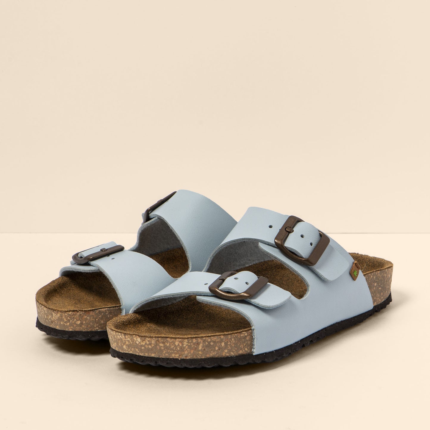 gid://shopify/Product/15791759753548_5