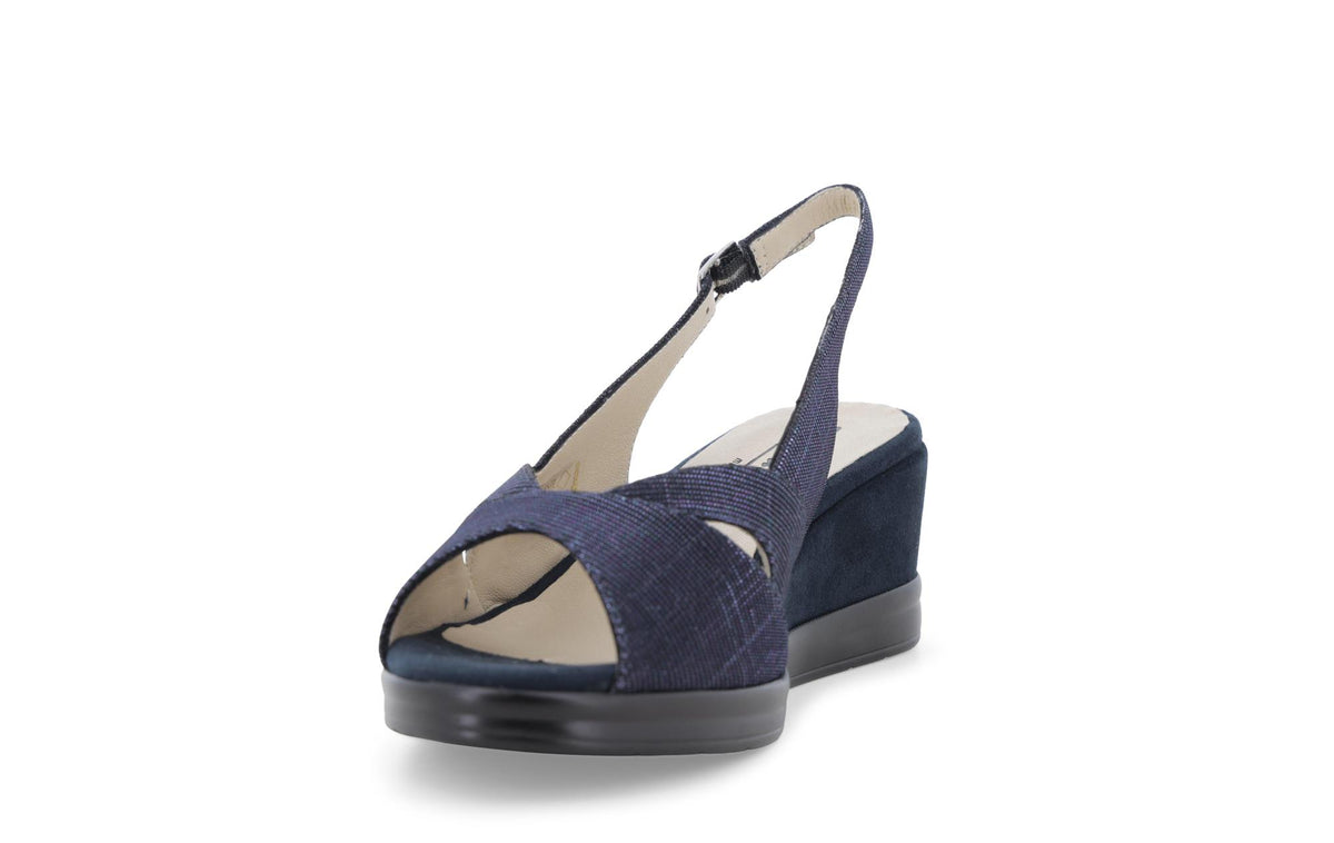 gid://shopify/Product/15761160208716_3