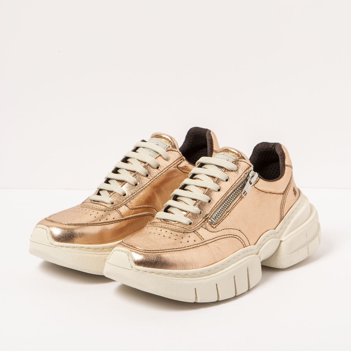 gid://shopify/Product/16171402723660_5
