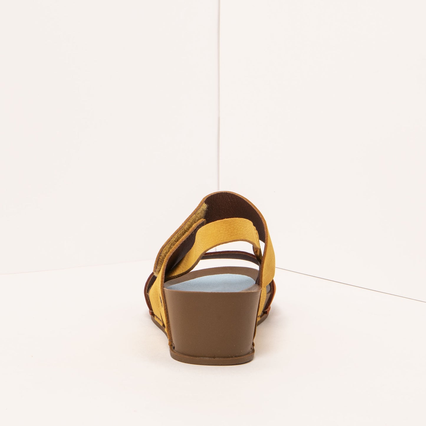 gid://shopify/Product/15693548323148_5