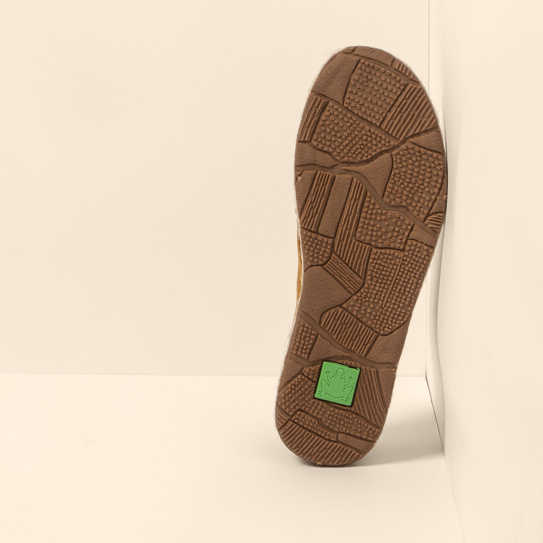 gid://shopify/Product/15791718433100_6