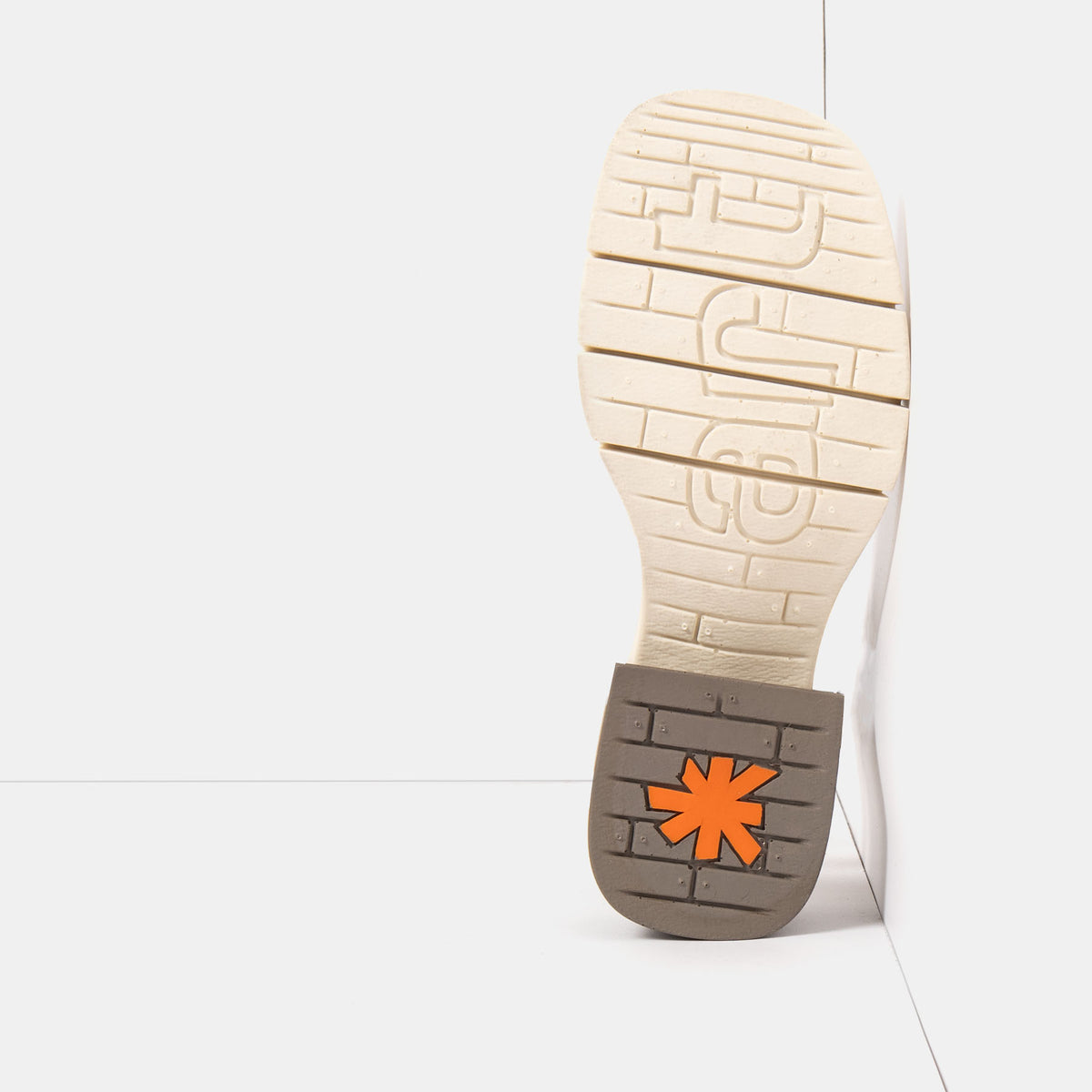 gid://shopify/Product/16173085491532_3