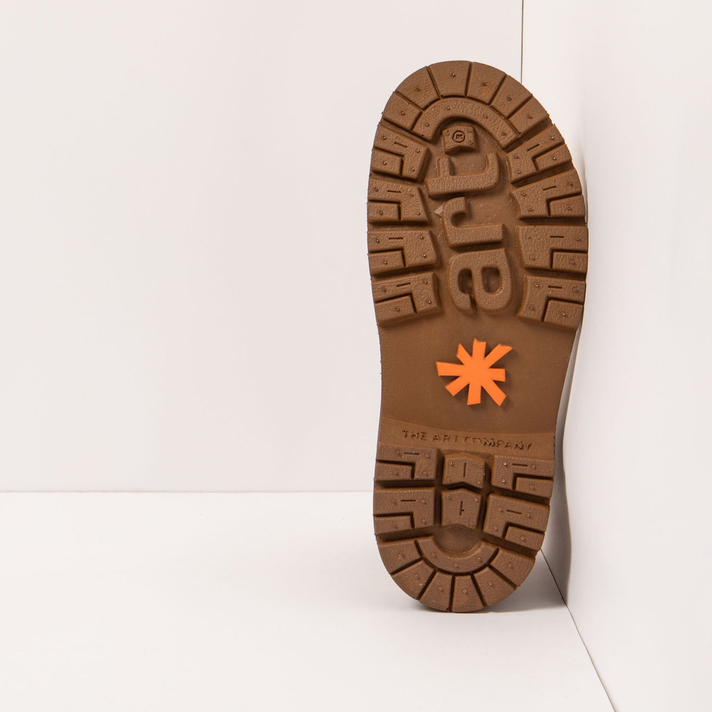 gid://shopify/Product/15694325743948_3